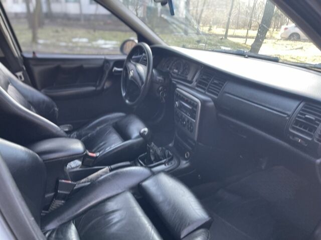 Серый Опель Вектра, объемом двигателя 2.2 л и пробегом 300 тыс. км за 1299 $, фото 9 на Automoto.ua