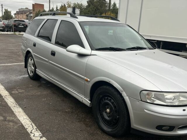 Серый Опель Вектра, объемом двигателя 2 л и пробегом 299 тыс. км за 2200 $, фото 6 на Automoto.ua