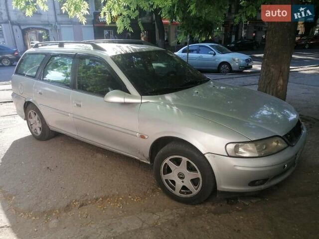 Серый Опель Вектра, объемом двигателя 2.17 л и пробегом 400 тыс. км за 2800 $, фото 4 на Automoto.ua