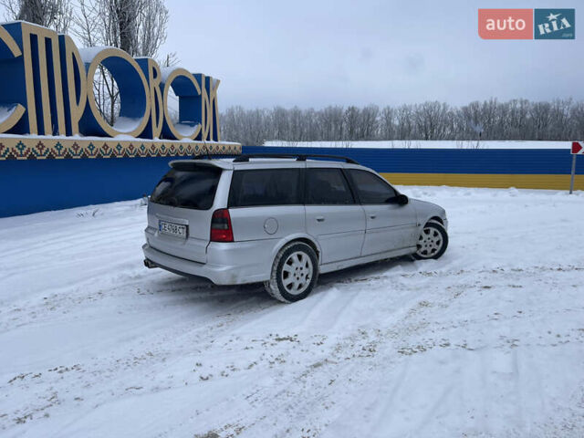 Сірий Опель Вектра, об'ємом двигуна 2.2 л та пробігом 450 тис. км за 3350 $, фото 3 на Automoto.ua