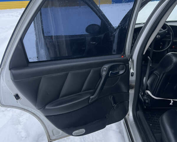 Сірий Опель Вектра, об'ємом двигуна 2.2 л та пробігом 450 тис. км за 3350 $, фото 7 на Automoto.ua