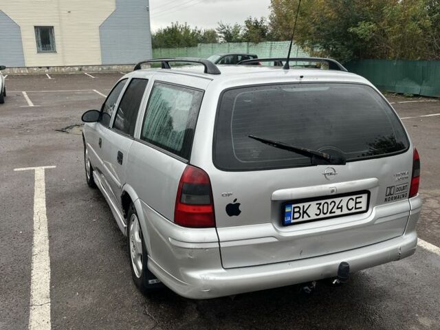 Серый Опель Вектра, объемом двигателя 2 л и пробегом 299 тыс. км за 2200 $, фото 7 на Automoto.ua