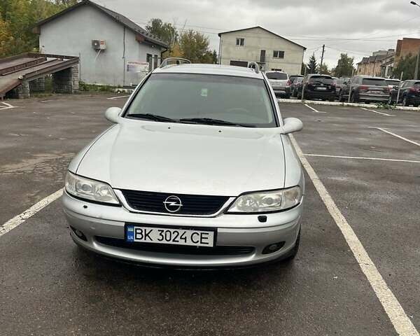 Серый Опель Вектра, объемом двигателя 2 л и пробегом 299 тыс. км за 2200 $, фото 7 на Automoto.ua