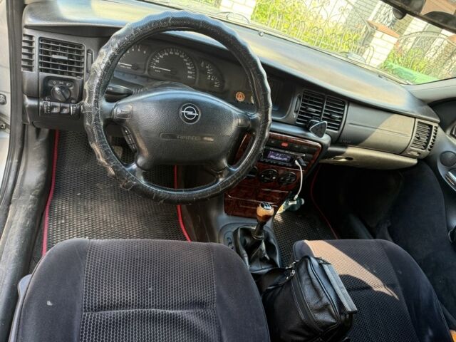 Серый Опель Вектра, объемом двигателя 2 л и пробегом 340 тыс. км за 3012 $, фото 3 на Automoto.ua
