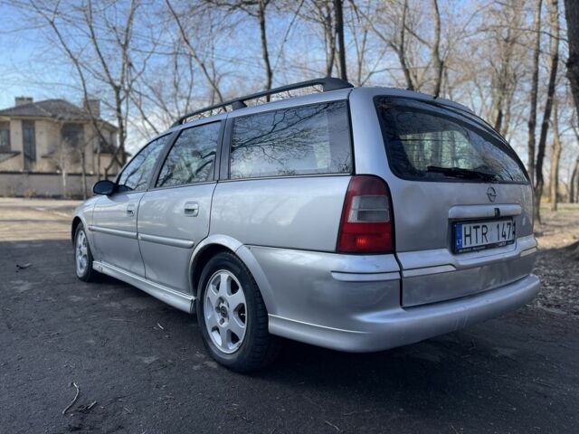 Серый Опель Вектра, объемом двигателя 2.2 л и пробегом 300 тыс. км за 1299 $, фото 16 на Automoto.ua