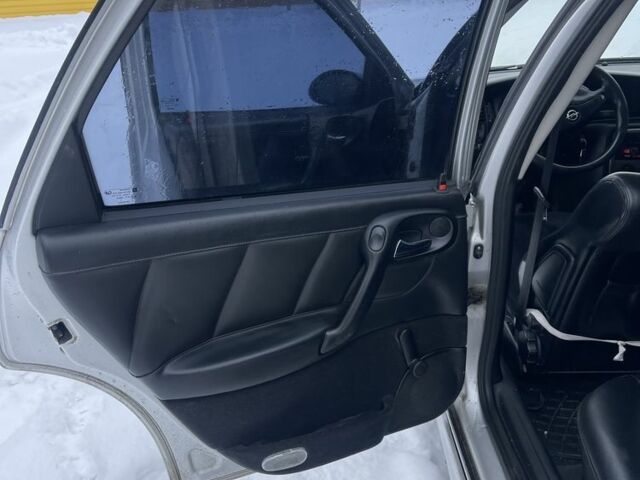 Сірий Опель Вектра, об'ємом двигуна 2.2 л та пробігом 450 тис. км за 3300 $, фото 7 на Automoto.ua