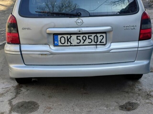 Серый Опель Вектра, объемом двигателя 2 л и пробегом 273 тыс. км за 2000 $, фото 3 на Automoto.ua