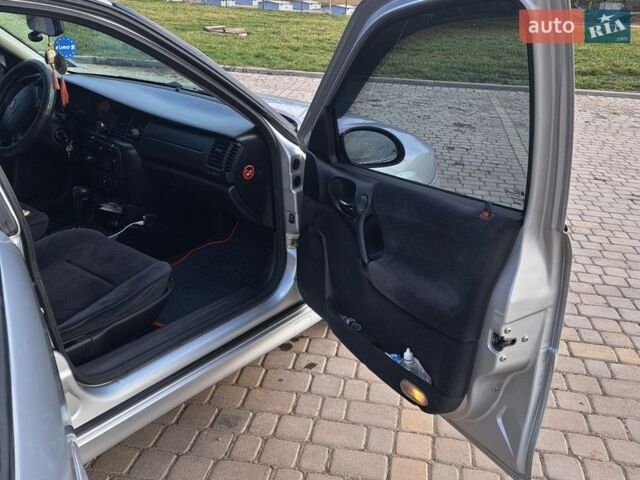 Серый Опель Вектра, объемом двигателя 1.8 л и пробегом 301 тыс. км за 4000 $, фото 6 на Automoto.ua