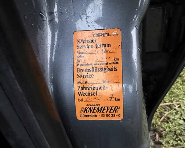 Сірий Опель Вектра, об'ємом двигуна 1.8 л та пробігом 216 тис. км за 3300 $, фото 13 на Automoto.ua