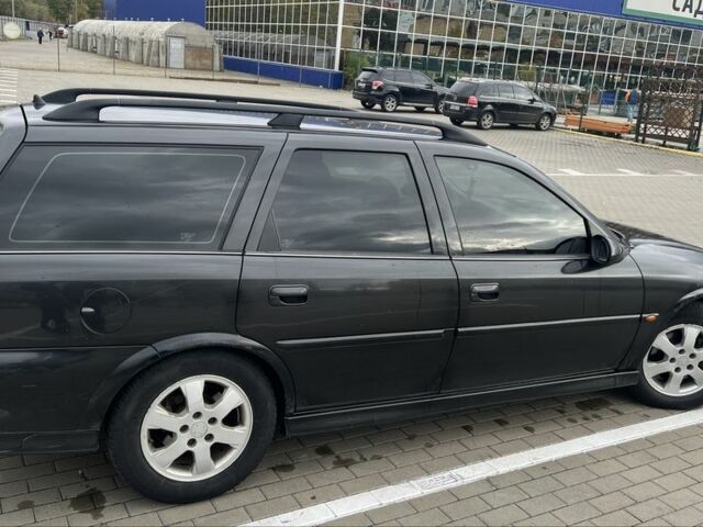 Сірий Опель Вектра, об'ємом двигуна 2.2 л та пробігом 295 тис. км за 2000 $, фото 3 на Automoto.ua