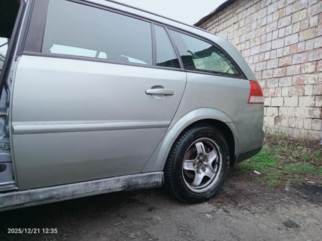 Серый Опель Вектра, объемом двигателя 2.2 л и пробегом 482 тыс. км за 2700 $, фото 17 на Automoto.ua