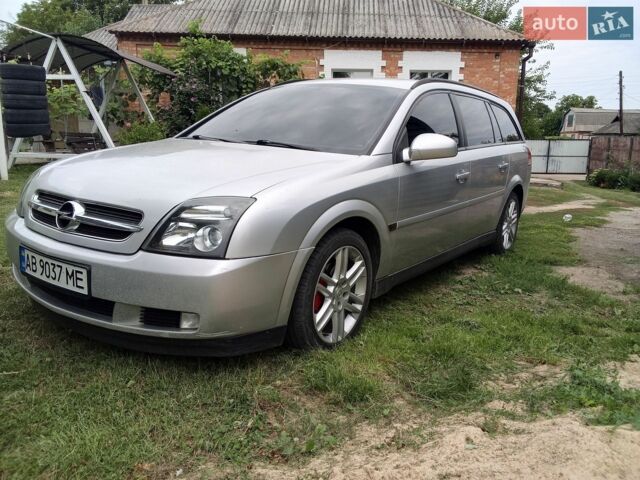 Сірий Опель Вектра, об'ємом двигуна 2.2 л та пробігом 470 тис. км за 3900 $, фото 1 на Automoto.ua
