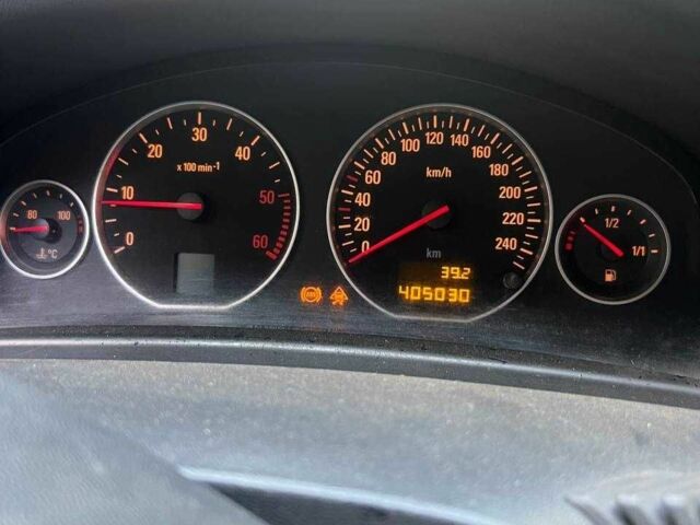 Сірий Опель Вектра, об'ємом двигуна 2 л та пробігом 405 тис. км за 3300 $, фото 1 на Automoto.ua
