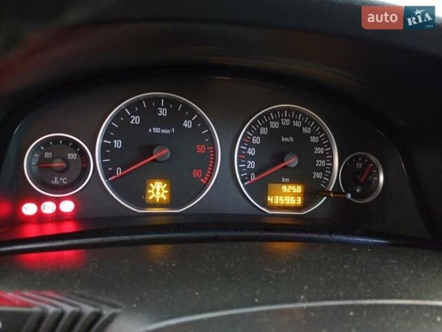 Серый Опель Вектра, объемом двигателя 2.2 л и пробегом 436 тыс. км за 3200 $, фото 9 на Automoto.ua