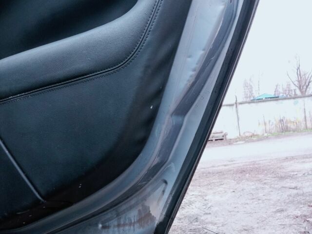 Серый Опель Вектра, объемом двигателя 2.2 л и пробегом 482 тыс. км за 2700 $, фото 4 на Automoto.ua