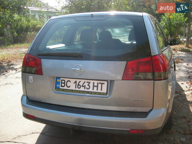 Серый Опель Вектра, объемом двигателя 2.17 л и пробегом 237 тыс. км за 4650 $, фото 5 на Automoto.ua