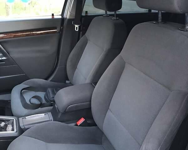 Серый Опель Вектра, объемом двигателя 1.8 л и пробегом 200 тыс. км за 4500 $, фото 5 на Automoto.ua