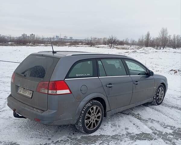 Серый Опель Вектра, объемом двигателя 2.2 л и пробегом 260 тыс. км за 5000 $, фото 5 на Automoto.ua