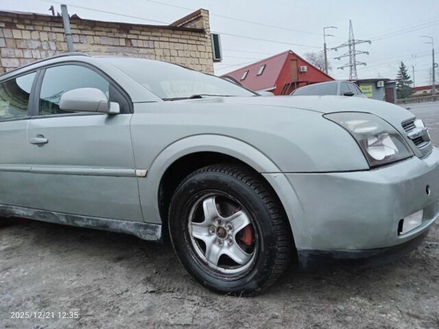 Серый Опель Вектра, объемом двигателя 2.2 л и пробегом 482 тыс. км за 2700 $, фото 6 на Automoto.ua