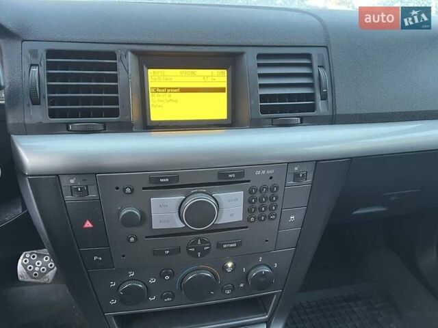 Сірий Опель Вектра, об'ємом двигуна 2.2 л та пробігом 330 тис. км за 3350 $, фото 3 на Automoto.ua