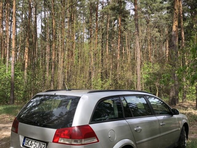 Серый Опель Вектра, объемом двигателя 2 л и пробегом 280 тыс. км за 2149 $, фото 8 на Automoto.ua