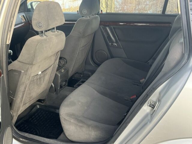 Сірий Опель Вектра, об'ємом двигуна 2.2 л та пробігом 400 тис. км за 1899 $, фото 10 на Automoto.ua