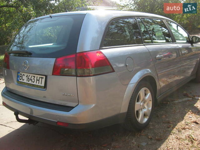 Серый Опель Вектра, объемом двигателя 2.17 л и пробегом 237 тыс. км за 4650 $, фото 4 на Automoto.ua