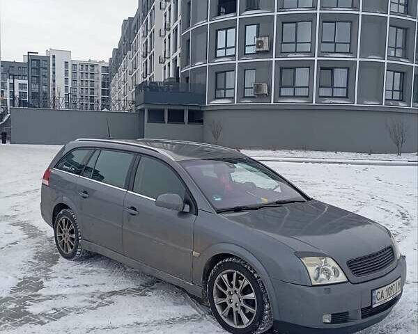 Серый Опель Вектра, объемом двигателя 2.2 л и пробегом 260 тыс. км за 5000 $, фото 3 на Automoto.ua