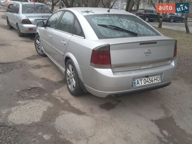 Серый Опель Вектра, объемом двигателя 2.2 л и пробегом 415 тыс. км за 3600 $, фото 7 на Automoto.ua