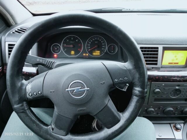 Серый Опель Вектра, объемом двигателя 2.2 л и пробегом 482 тыс. км за 2700 $, фото 11 на Automoto.ua