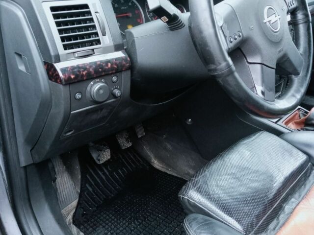 Серый Опель Вектра, объемом двигателя 2.2 л и пробегом 482 тыс. км за 2700 $, фото 5 на Automoto.ua