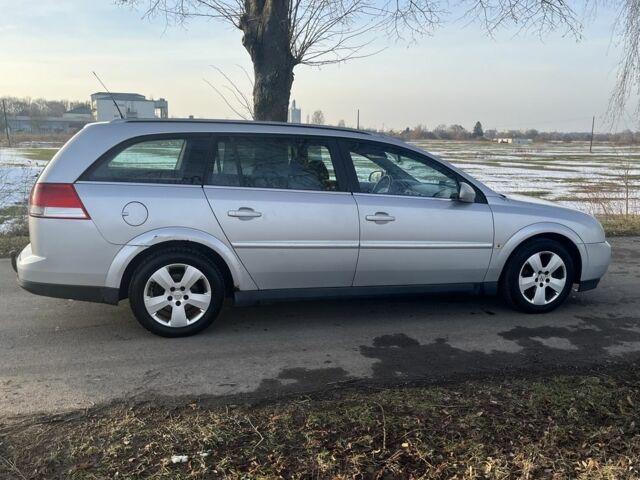 Сірий Опель Вектра, об'ємом двигуна 2.2 л та пробігом 400 тис. км за 1899 $, фото 6 на Automoto.ua