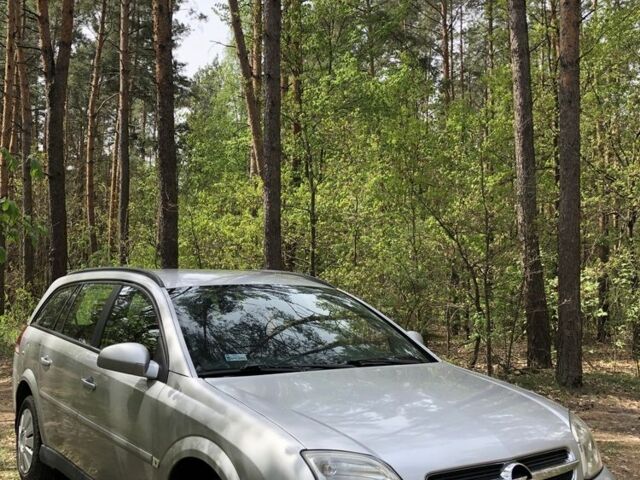 Серый Опель Вектра, объемом двигателя 2 л и пробегом 280 тыс. км за 2149 $, фото 1 на Automoto.ua