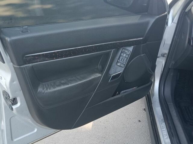 Серый Опель Вектра, объемом двигателя 2.2 л и пробегом 300 тыс. км за 3350 $, фото 9 на Automoto.ua