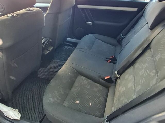 Сірий Опель Вектра, об'ємом двигуна 1.9 л та пробігом 350 тис. км за 3600 $, фото 4 на Automoto.ua