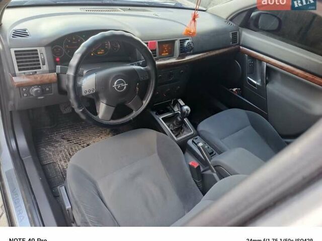 Сірий Опель Вектра, об'ємом двигуна 1.9 л та пробігом 385 тис. км за 3750 $, фото 11 на Automoto.ua