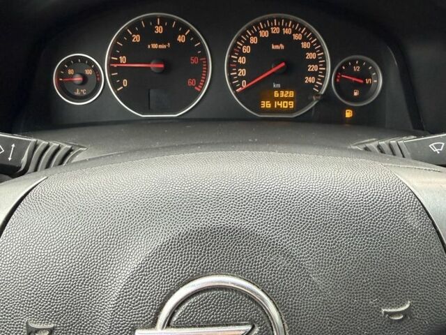 Сірий Опель Вектра, об'ємом двигуна 1.9 л та пробігом 361 тис. км за 2750 $, фото 10 на Automoto.ua