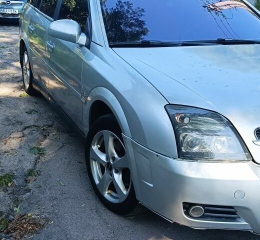 Серый Опель Вектра, объемом двигателя 2.2 л и пробегом 300 тыс. км за 3350 $, фото 2 на Automoto.ua