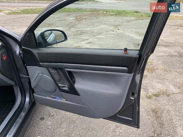 Опель Вектра 2004 в Киеве на Automoto.ua Серый Опель Вектра, объемом двигателя 2.02 л и пробегом 384 тыс. км за 3452 $, фото 69 на Automoto.ua