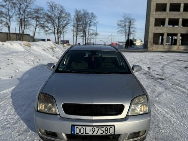 Серый Опель Вектра, объемом двигателя 1.9 л и пробегом 370 тыс. км за 1900 $, фото 1 на Automoto.ua