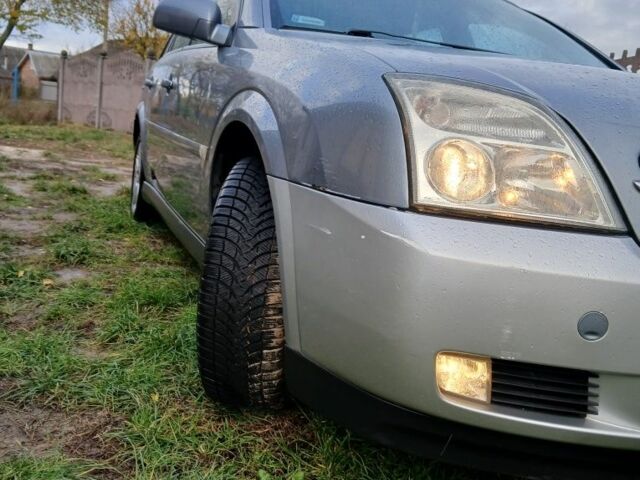 Опель Вектра 2004 в Луцке на Automoto.ua Серый Опель Вектра, объемом двигателя 1.9 л и пробегом 360 тыс. км за 1750 $, фото 1 на Automoto.ua