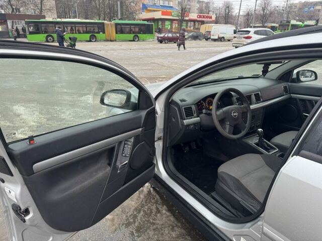 Сірий Опель Вектра, об'ємом двигуна 1.9 л та пробігом 275 тис. км за 2750 $, фото 6 на Automoto.ua