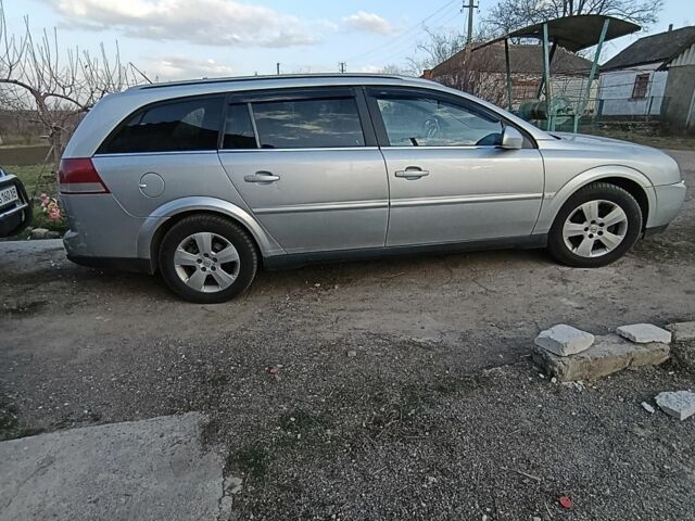 Серый Опель Вектра, объемом двигателя 2.2 л и пробегом 223 тыс. км за 3500 $, фото 4 на Automoto.ua