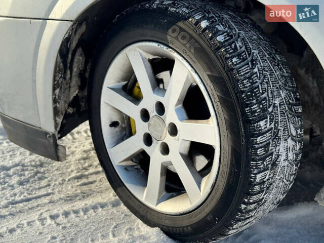 Серый Опель Вектра, объемом двигателя 1.9 л и пробегом 386 тыс. км за 4000 $, фото 9 на Automoto.ua