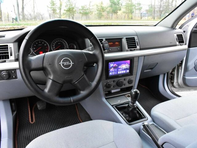 Сірий Опель Вектра, об'ємом двигуна 2 л та пробігом 182 тис. км за 4200 $, фото 12 на Automoto.ua