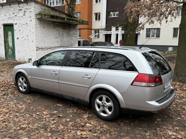 Сірий Опель Вектра, об'ємом двигуна 1.9 л та пробігом 361 тис. км за 2750 $, фото 2 на Automoto.ua