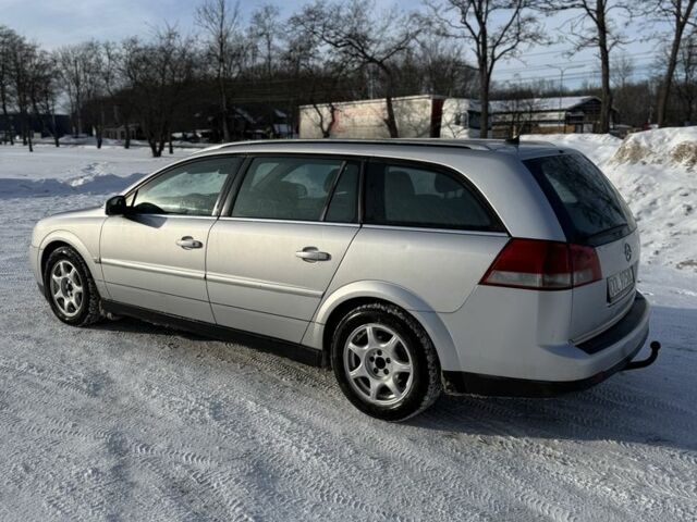 Серый Опель Вектра, объемом двигателя 1.9 л и пробегом 370 тыс. км за 1900 $, фото 5 на Automoto.ua