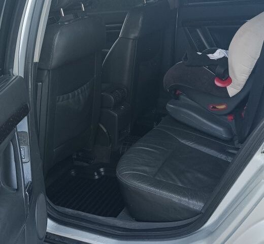 Серый Опель Вектра, объемом двигателя 2.2 л и пробегом 300 тыс. км за 3350 $, фото 6 на Automoto.ua