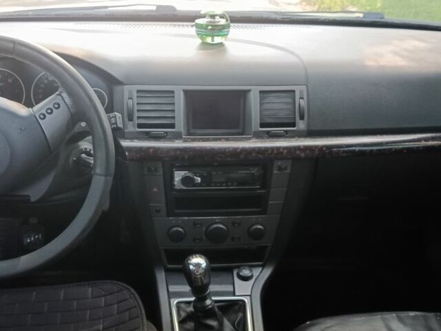 Серый Опель Вектра, объемом двигателя 2.2 л и пробегом 300 тыс. км за 3350 $, фото 7 на Automoto.ua