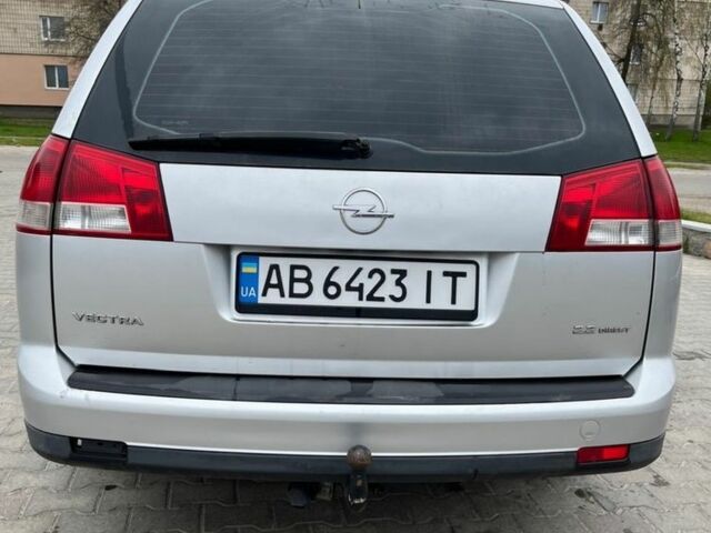 Сірий Опель Вектра, об'ємом двигуна 2.2 л та пробігом 217 тис. км за 4200 $, фото 4 на Automoto.ua